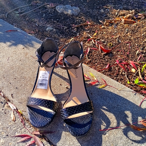 NWT Via Spiga Heels Shoes Size 10 Snake Skin Black Open Toe Sandals - Picture 4 of 10